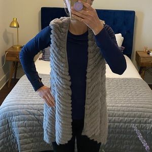 Love Token NWOT Rabbit Fur Vest, Grey